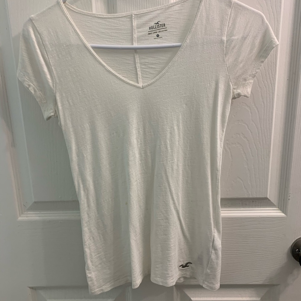 Hollister tee